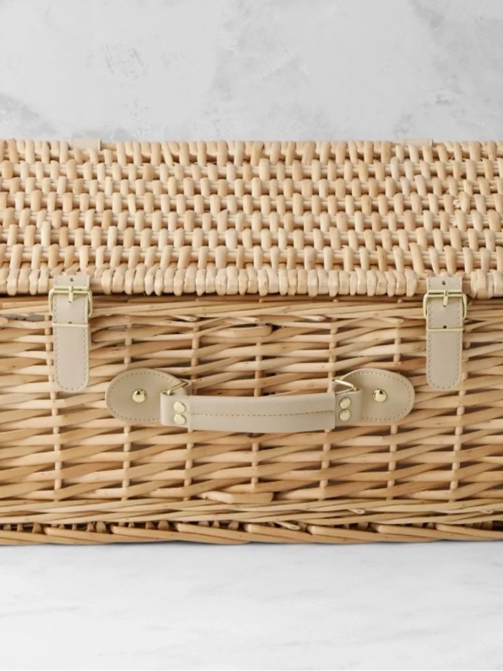 Famille Rose Picnic Basket